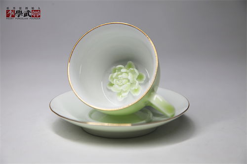 家用牡丹瓷日用品 典雅与实用兼备的艺术生活